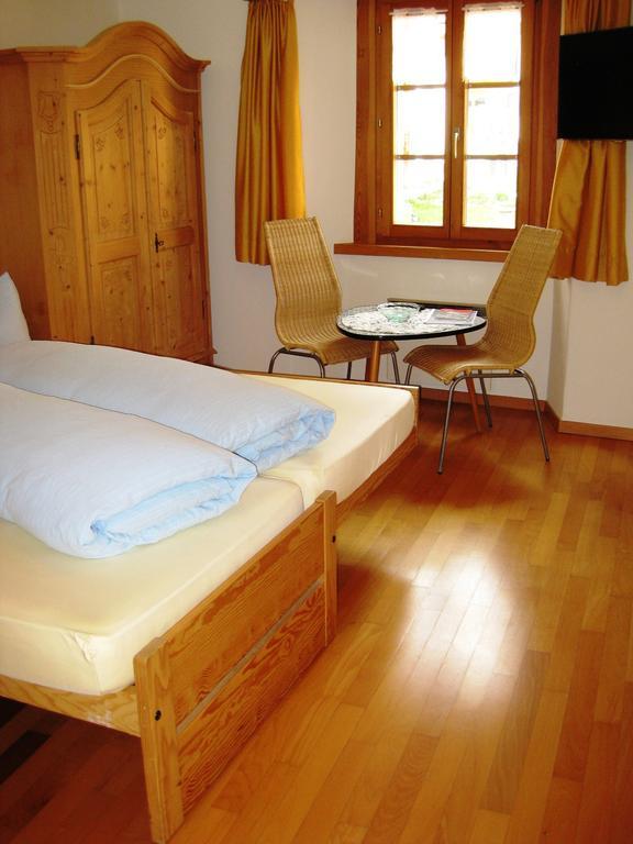 Hotel Pensiun Garni Plaz Scuol Exterior foto